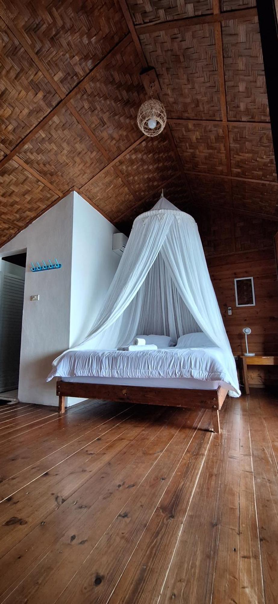 Treetop Guesthouse And Bungalows Sabang  Exterior photo